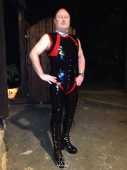 das geliehene Korsett von vorn