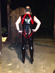 das Leihkorsett von hinten