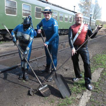 Die Nacht der Latexleidenschaft im Frühjahr 2018, wieder eine nette Familienparty mit ein wenig Hungergefühl und viel Eisenbahner-Romantik